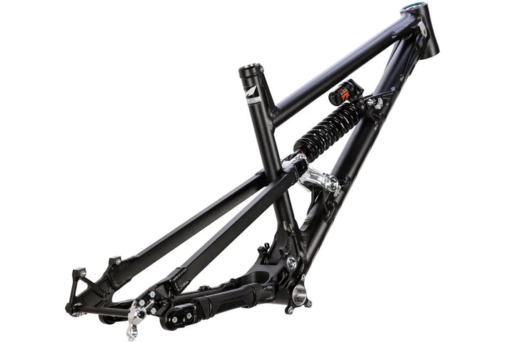 Nicolai G18 HAMMER color Raw / Talla M (170-180 cm) 2025
