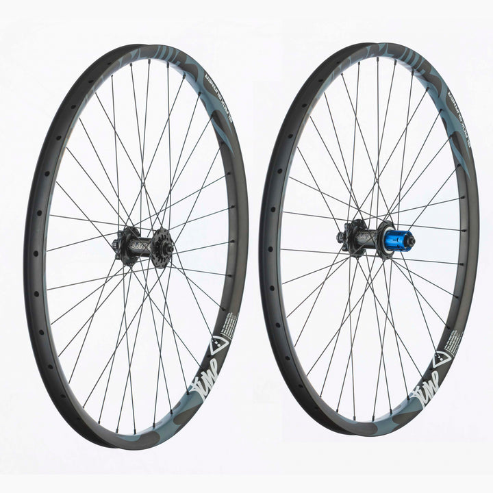 TUNE Juego de Ruedas de Carbon Black Burner XC 29" - King 15, Kong X-12, Rojo 100/142 XD