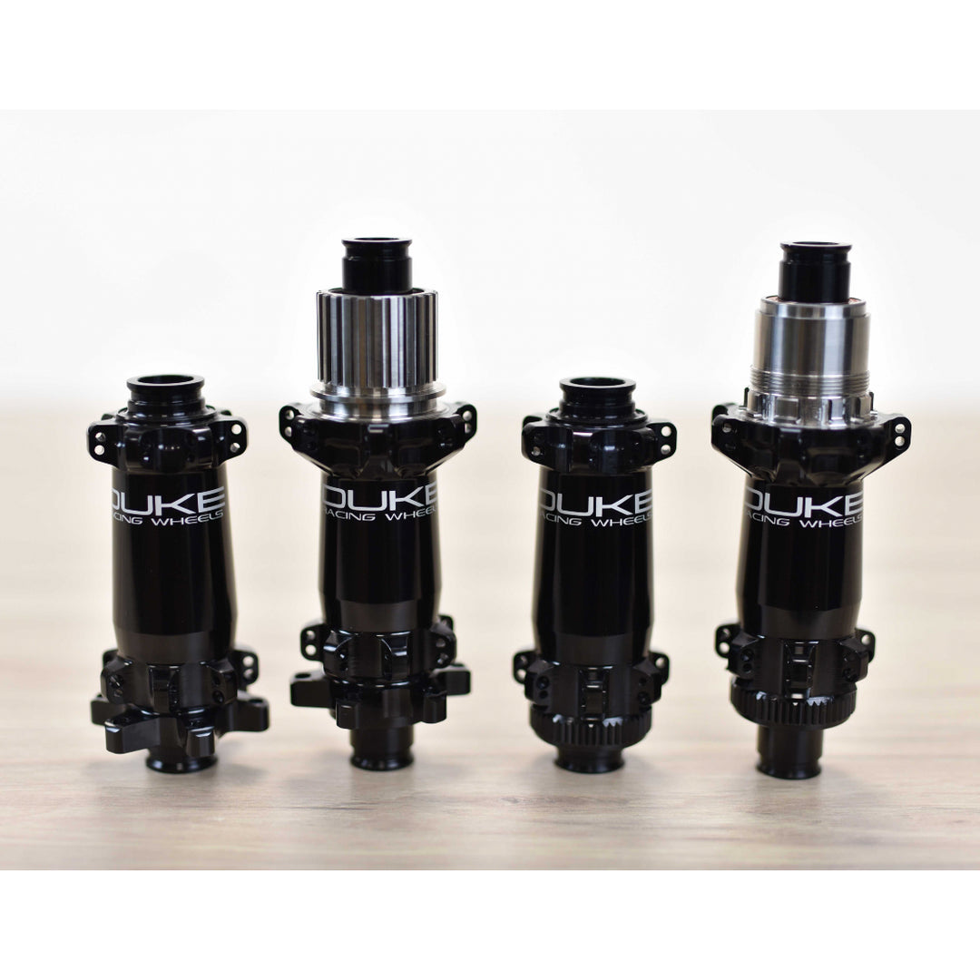 DUKE MADMAX Buje Delantero · CL SP 110X15 BOOST 28H Negro
